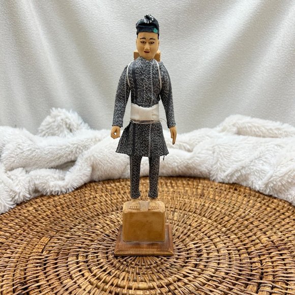 Vintage Nepal Man Hand Carved Wood Doll Figurine & Base 8-1/4" Folk Art - Picture 1 of 9